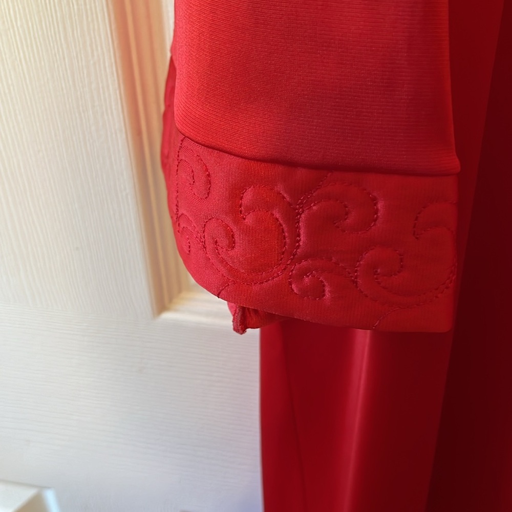Two piece long Robe Set Button up with pocket Size Small, New - Picture 2 of 6